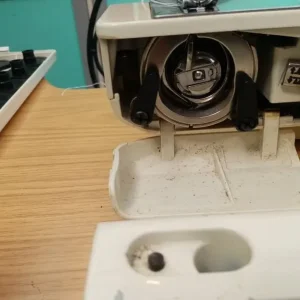 Toyota 7700 Sewing Machine - Image 8