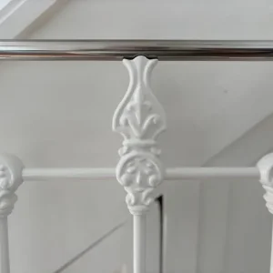 Single bedframe - Image 3