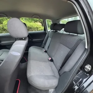 Volkswagen Polo 2005 Manual 5 Door Hatchback - Image 6