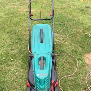 Bosch Rotak 370 ER Corded Electric Lawn Mower - Image 3