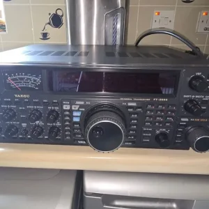 YAESU FT-2000 TRANSCIEVER