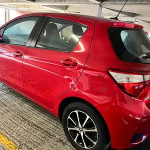 2019 Toyota Yaris 1.5 VVT-h Icon 6 5dr Hatchback with reverse camera - Image 3