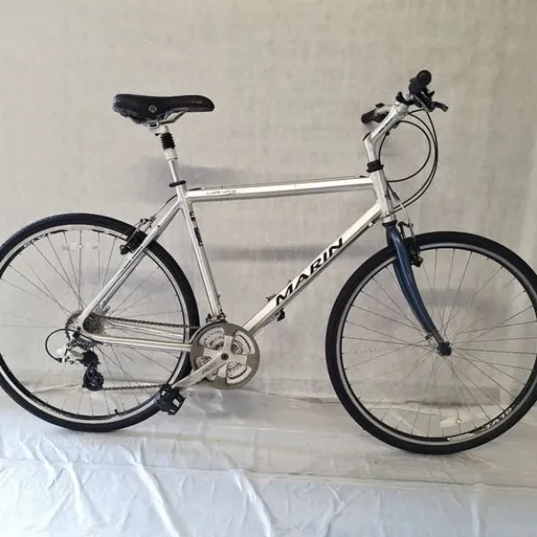 Serviced MARIN Hybrid Bike 24 Speed 28-inch Wheels V-Rim Brake with Warranty