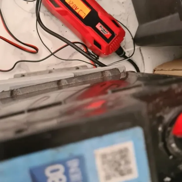 EXIDE 60Ah 680A AGM battery