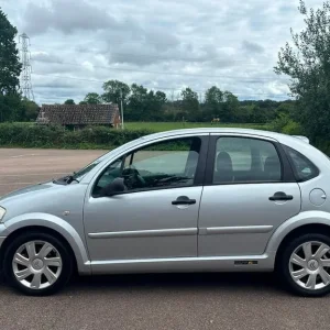2007 Citroen C3 VTR 1.6i 16V Manual Hatchback - Image 4