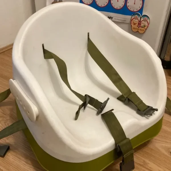Baby sitting chair