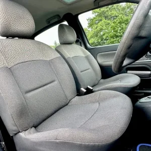 Automatic Renault Clio 1.4 Petrol - Image 4
