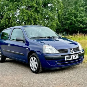 Automatic Renault Clio 1.4 Petrol - Image 6