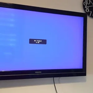 Toshiba 40-inch LCD TV 40BV700B - Image 2