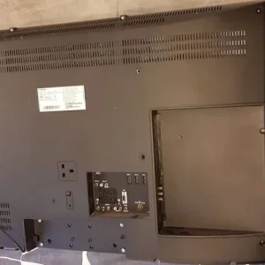 Toshiba 40-inch LCD TV 40BV700B - Image 8