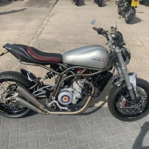 CCM Spitfire Flat Tracker Limited Edition No 184 of 250 - Image 2