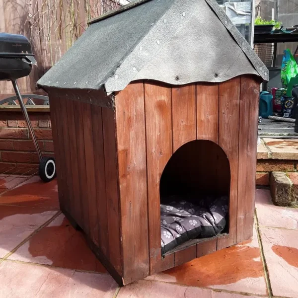 Dog kennel