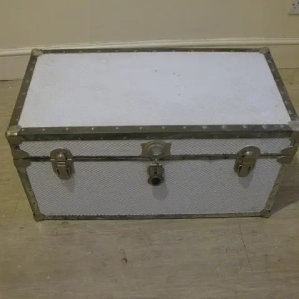 Chest – 40x40x80cm, aluminium, good condition