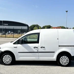 2016 Volkswagen Caddy 2.0 TDI BlueMotion Tech Startline Panel Van - Image 4