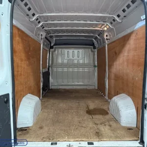 2022 Citroen Relay 2.2 BlueHDi 35 Enterprise Panel Van 5dr Diesel Manual L3 High Roof Euro 6 - Image 4
