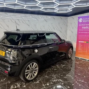 2017 MINI Cooper S Seven Edition 2.0 Petrol Manual - Image 2