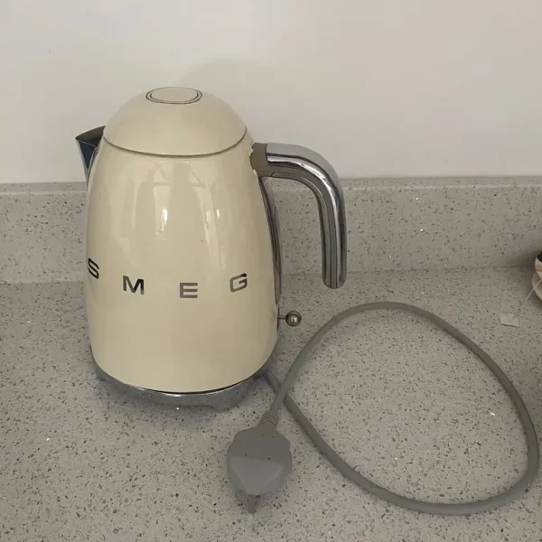 SMEG kettle