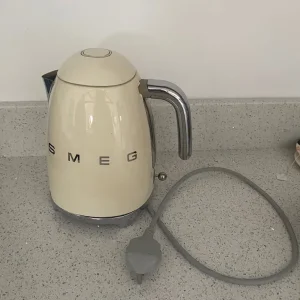 SMEG kettle