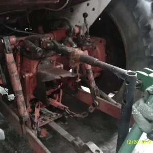 david brown 995 2wd with loader - Image 2