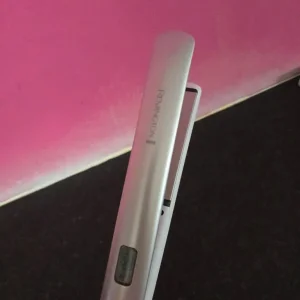 PROluxe Hair Straightener Remington - Image 2