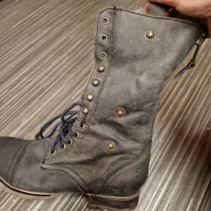 Steve Madden leather combat boots size 5 - Image 3