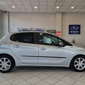 2014 Peugeot 208 1.6 e-HDi Style Euro 5 5-door hatchback - Image 7