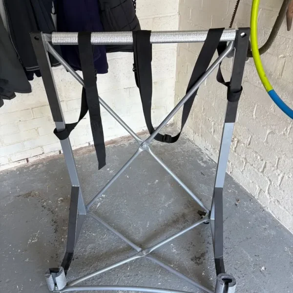 Car hardtop stand
