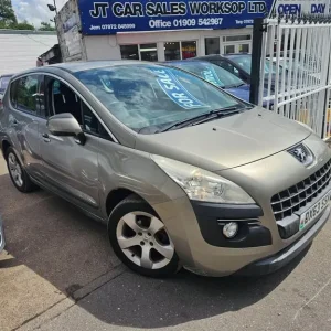 2013 Peugeot 3008 1.6 HDi Active Diesel 5-door Hatchback - Image 2
