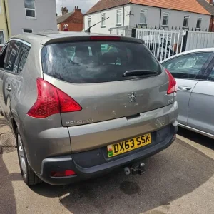 2013 Peugeot 3008 1.6 HDi Active Diesel 5-door Hatchback - Image 6