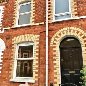 3 bed house in Holylands