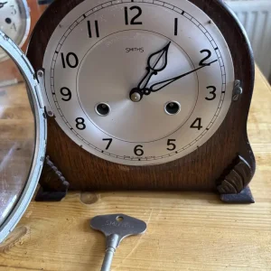 Vintage Smiths Oak Cased Westminster Chiming Mantel Clock With Smiths Key - Image 2