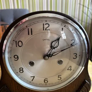 Vintage Smiths Oak Cased Westminster Chiming Mantel Clock With Smiths Key - Image 4