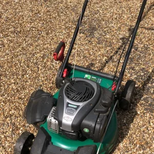 Briggs and Stratton Lawn Mower - 46cm self-propelled - Image 3