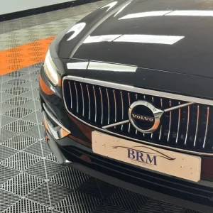 2017 Volvo S90 2.0 D4 Inscription Auto Euro 6 4dr Estate - Image 8