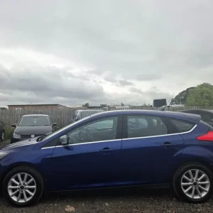 2016 Ford Focus 1.0T EcoBoost Titanium Euro 6 5-door hatchback petrol manual - Image 6