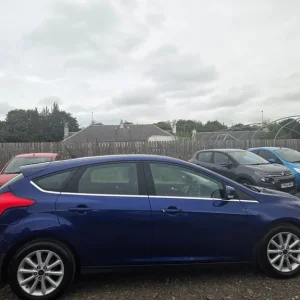 2016 Ford Focus 1.0T EcoBoost Titanium Euro 6 5-door hatchback petrol manual - Image 8