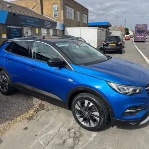 Vauxhall Grandland X 1.2 Turbo SRi Nav Blue Manual 2020 - Image 4