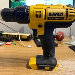 DeWalt DCD776 Combi Drill Driver - Image 2