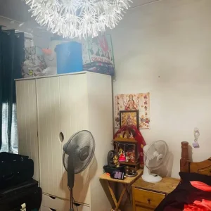 Spacious double and single room to rent - Image 3