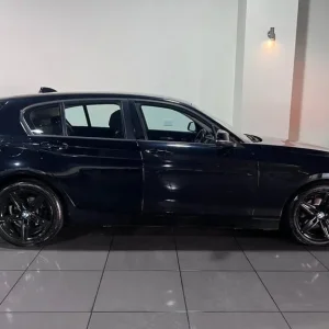 2011 BMW 1 Series 2.0d Sport Hatchback 5dr Manual - Image 8