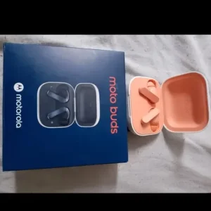 Motorola Buds