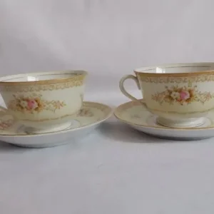 14-piece Vintage Tea Set with Gold Edging and Floral Pattern - Image 4