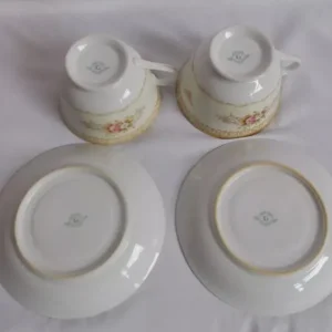14-piece Vintage Tea Set with Gold Edging and Floral Pattern - Image 5