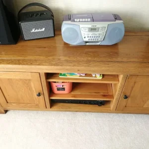 Solid Oak TV Unit Cabinet - Image 2