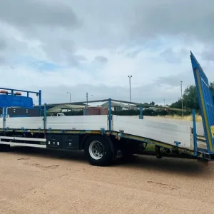 2018 DAF LF 230 18 TON BEAVERTAIL WITH FULL WIDTH RAMP - Image 4