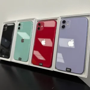 iPhone 11 - 64GB - Image 3