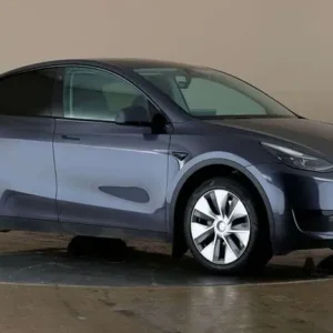 2023 Tesla Model Y RWD 5-door Auto Hatchback - Image 7