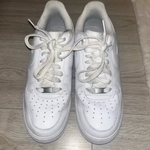 Men’s air force one size UK8