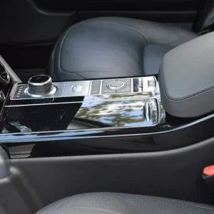 2021 Land Rover Range Rover P400e 13.1kWh Plug-in Hybrid SUV - Image 6