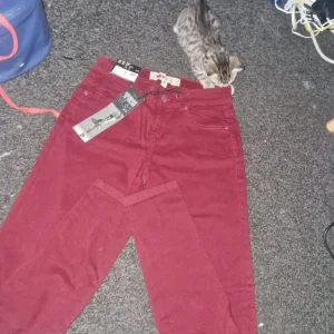 Red jeans - Image 2